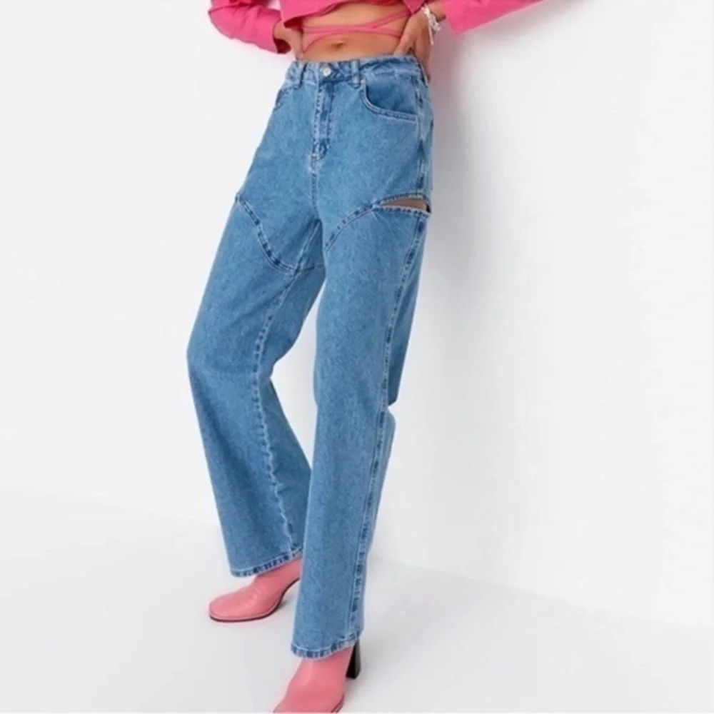 Grika Cut Out Jeans High Rise Denim Trenyol  WearHause Grika Bottom size S